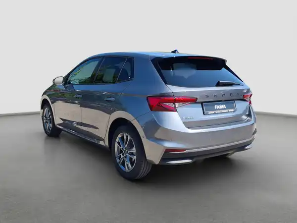 ŠKODA FABIA (7/16)