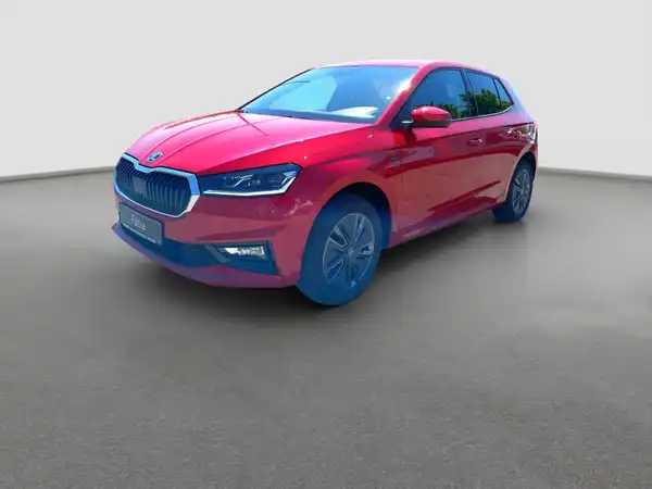 ŠKODA FABIA (2/15)