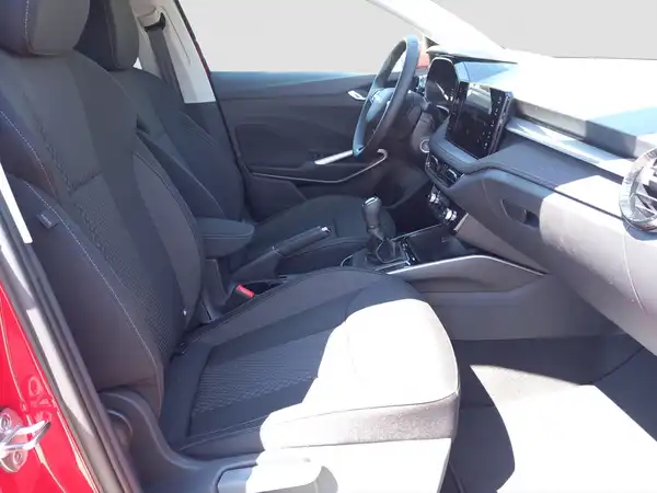 ŠKODA FABIA (13/15)