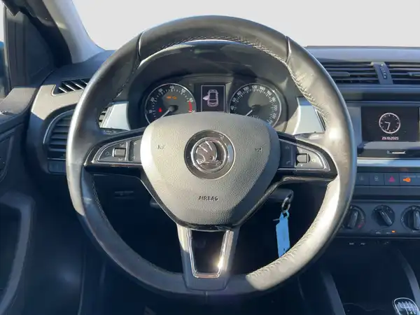 ŠKODA FABIA (11/16)