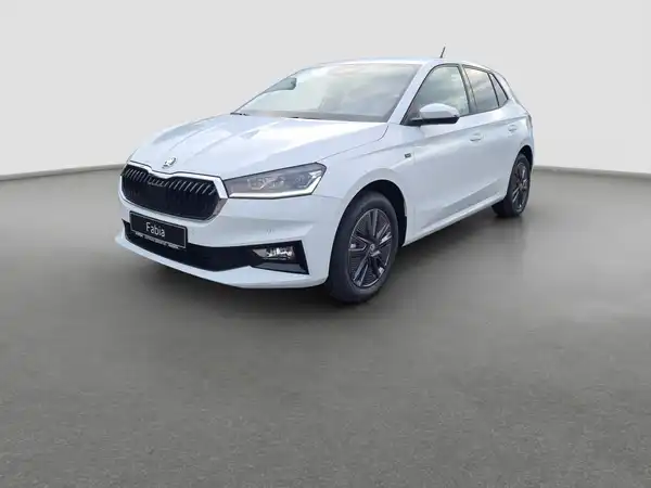 ŠKODA FABIA (2/15)