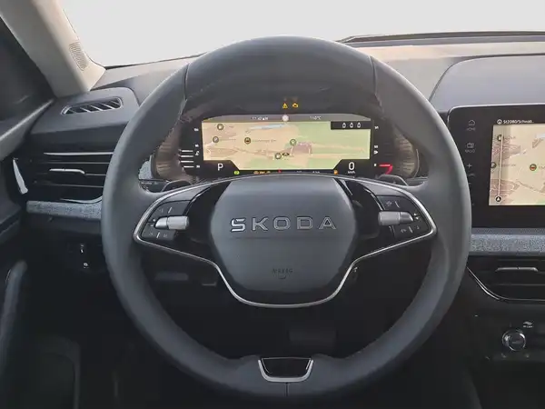 ŠKODA KAMIQ (11/16)