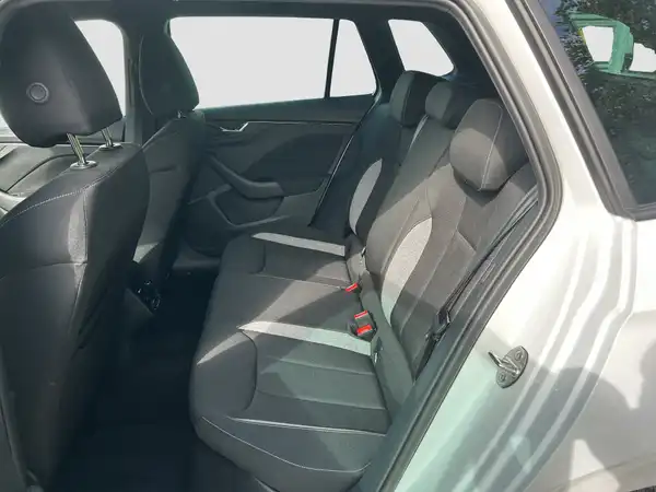 ŠKODA KAMIQ (9/16)