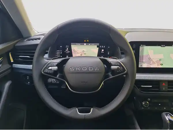 ŠKODA KAMIQ (11/16)