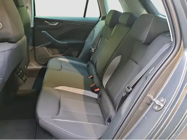 ŠKODA KAMIQ (9/16)
