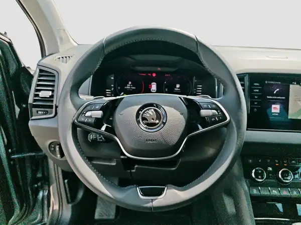 ŠKODA KAROQ (11/16)