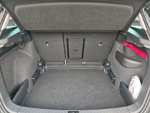 ŠKODA KAROQ (13/16)