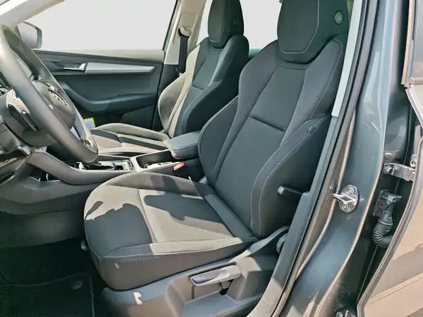 ŠKODA KAROQ (8/16)