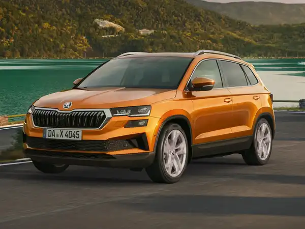 Skoda Karoq Selection (1/4)