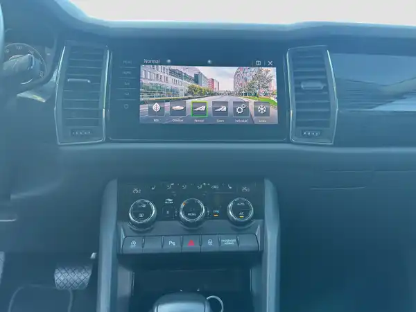 ŠKODA KODIAQ (12/16)