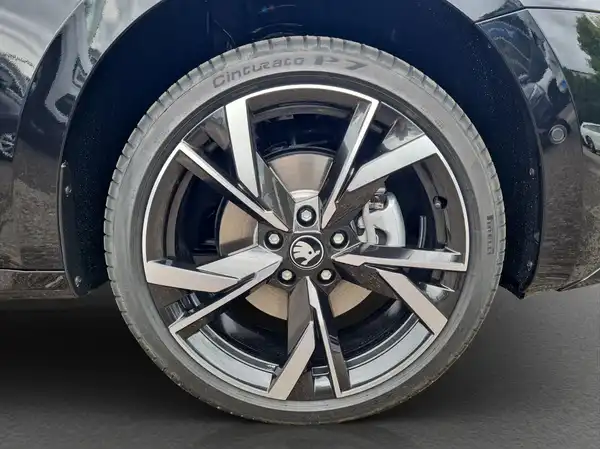 ŠKODA OCTAVIA (17/17)