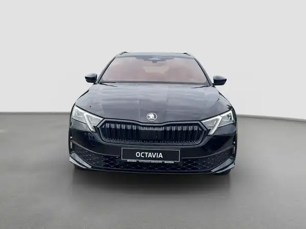 ŠKODA OCTAVIA (3/17)