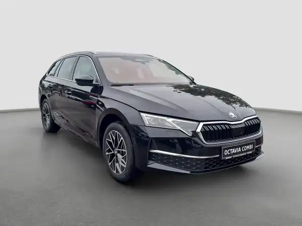 ŠKODA OCTAVIA (4/16)