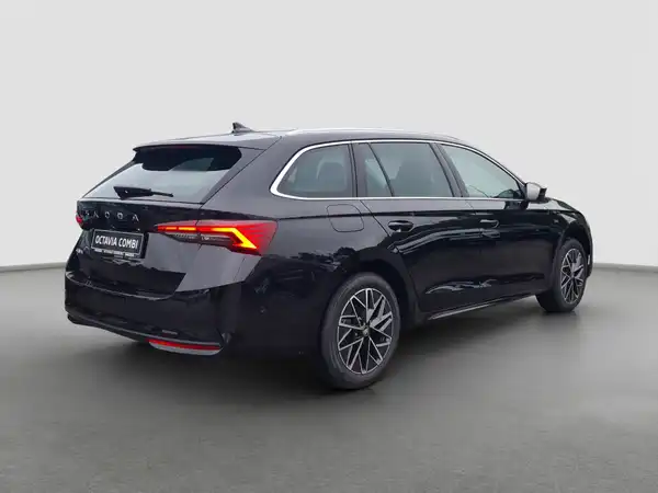 ŠKODA OCTAVIA (5/16)