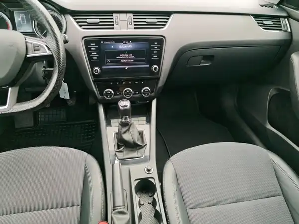 ŠKODA OCTAVIA (12/16)
