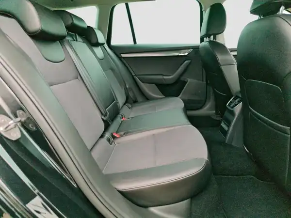 ŠKODA OCTAVIA (15/16)