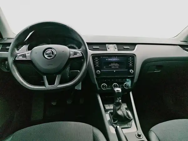 ŠKODA OCTAVIA (10/16)