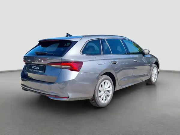 ŠKODA OCTAVIA (5/16)