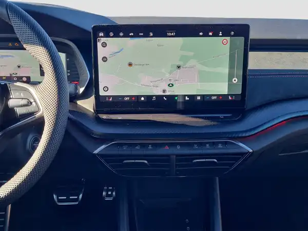 ŠKODA OCTAVIA RS (12/17)