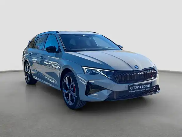 ŠKODA OCTAVIA RS (4/17)