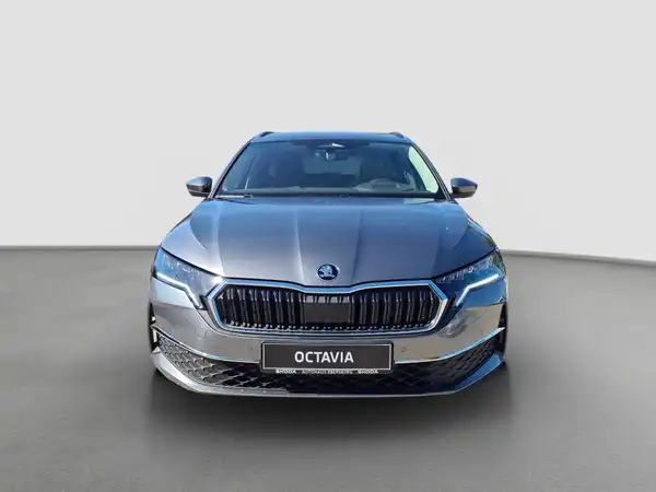 ŠKODA OCTAVIA (3/17)