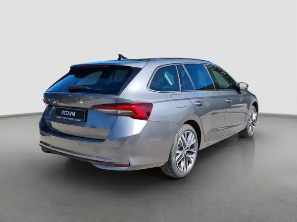 ŠKODA OCTAVIA (5/17)