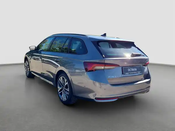 ŠKODA OCTAVIA (7/17)