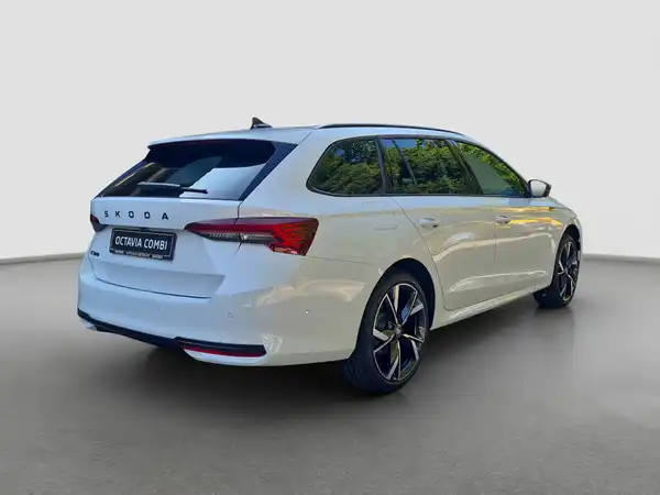 ŠKODA OCTAVIA (5/16)