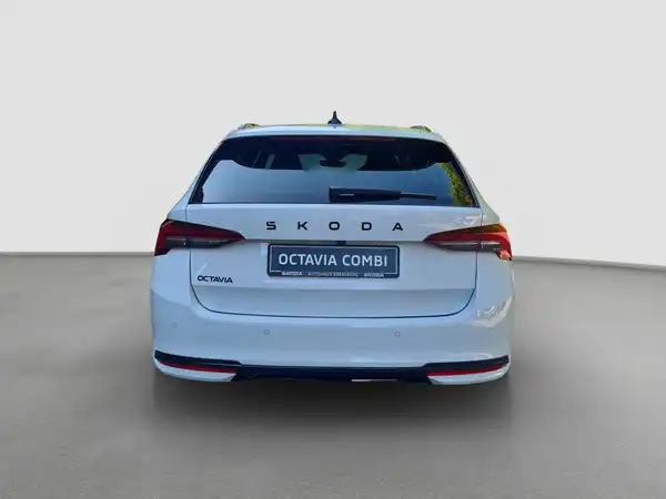 ŠKODA OCTAVIA (6/16)