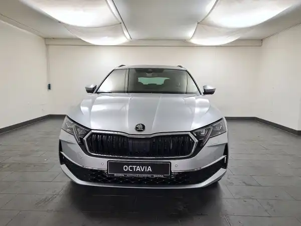 ŠKODA OCTAVIA (1/17)