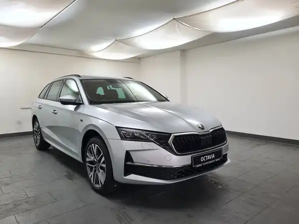 ŠKODA OCTAVIA (3/17)