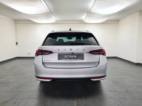 ŠKODA OCTAVIA (5/17)