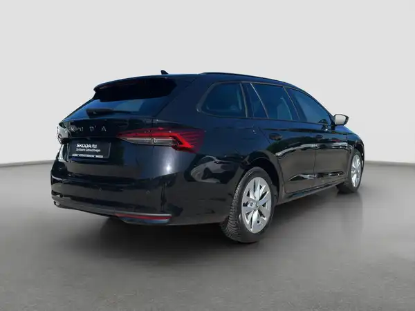 ŠKODA OCTAVIA (5/16)