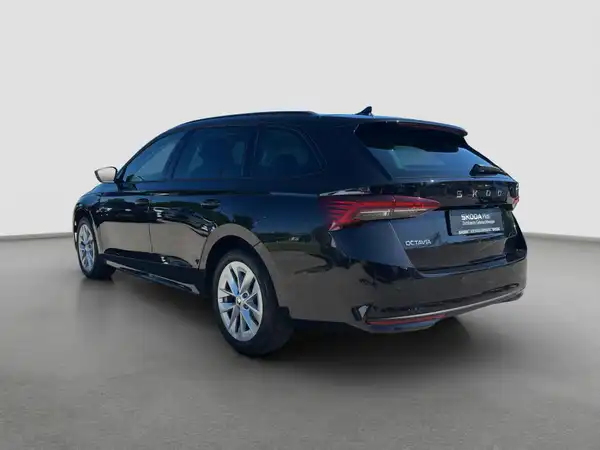 ŠKODA OCTAVIA (7/16)