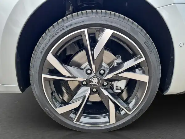 ŠKODA OCTAVIA (16/16)