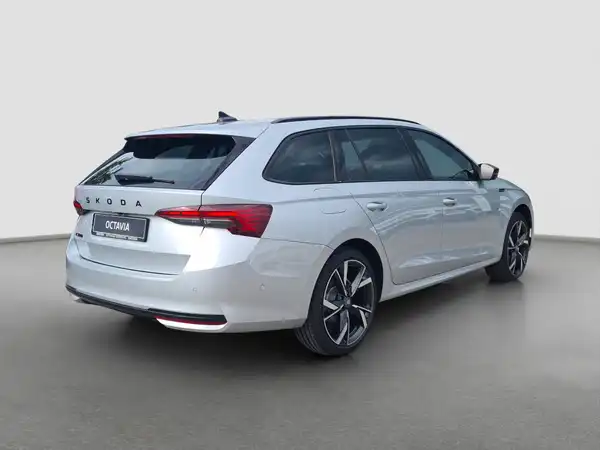 ŠKODA OCTAVIA (5/16)