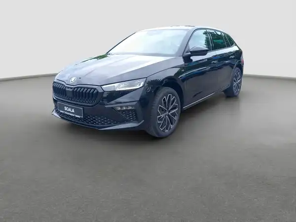 ŠKODA SCALA (2/15)