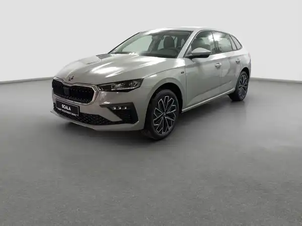 ŠKODA SCALA (2/16)