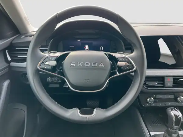 ŠKODA SCALA (11/16)