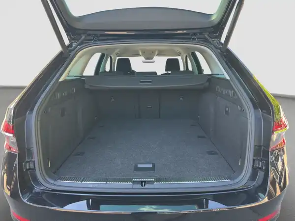 ŠKODA SUPERB (13/16)
