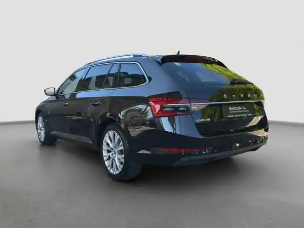 ŠKODA SUPERB (7/16)
