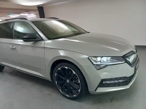 ŠKODA SUPERB (17/21)