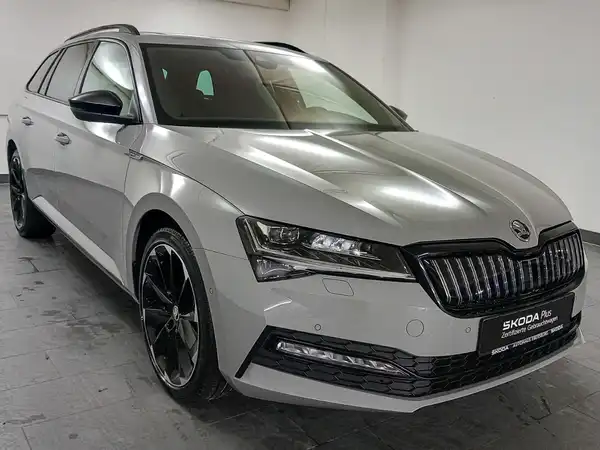 ŠKODA SUPERB (4/21)