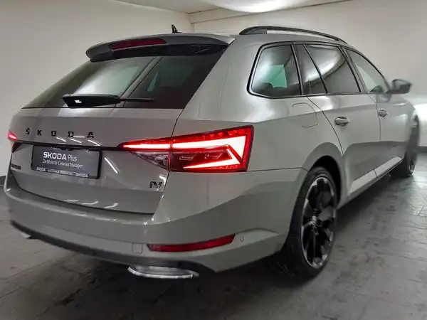 ŠKODA SUPERB (7/21)