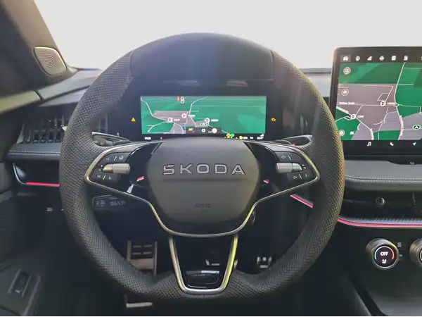ŠKODA SUPERB (11/17)
