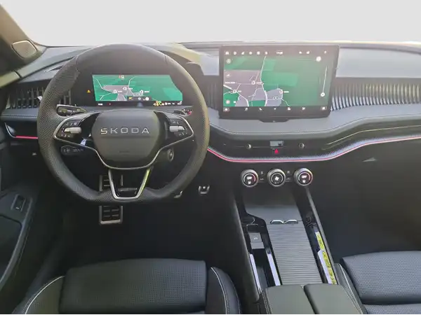 ŠKODA SUPERB (10/17)
