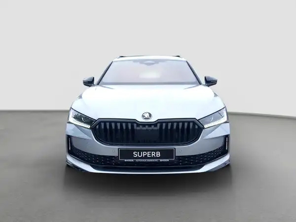 ŠKODA SUPERB (1/15)