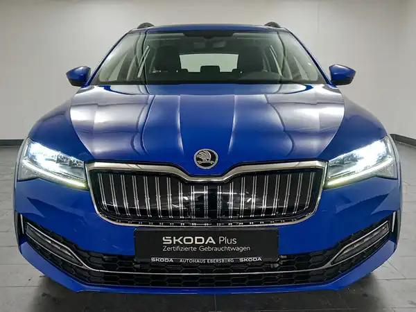 ŠKODA SUPERB (3/22)