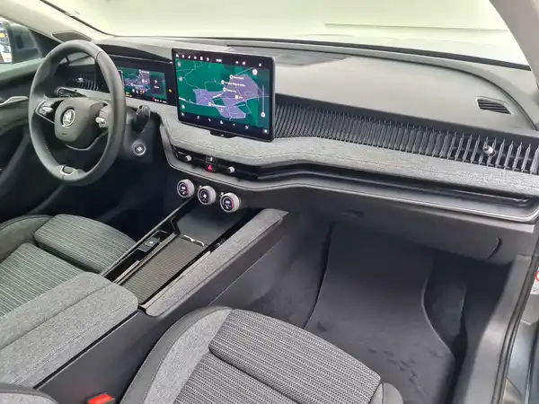 ŠKODA SUPERB (17/17)