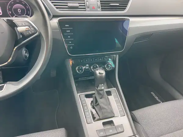 ŠKODA SUPERB (12/16)